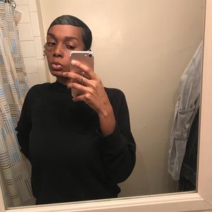 Meet your Posher, Joi